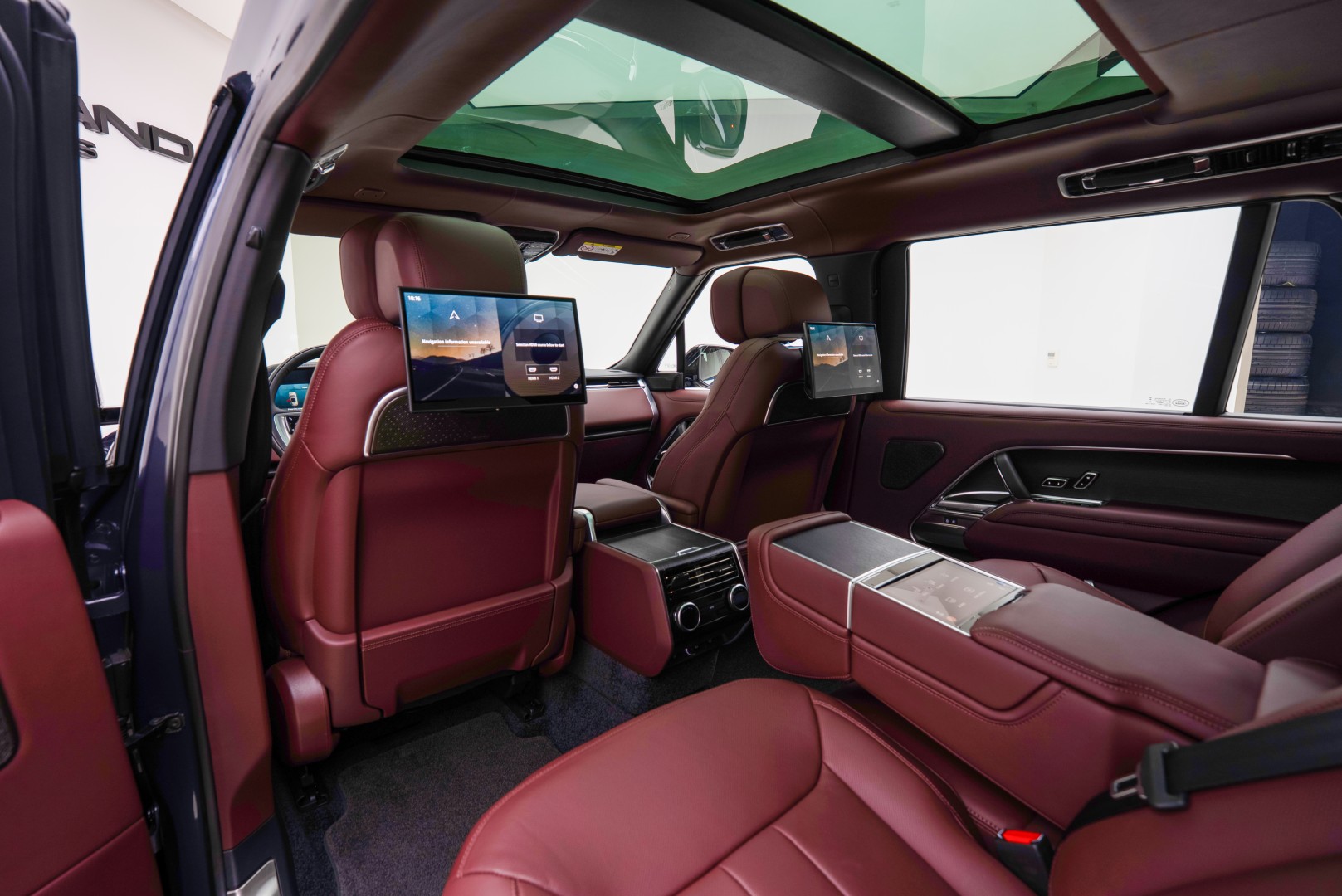 2025 RANGE ROVER P530 AUTOBIOGRAPHY LWB | DEALER WARRANTY 5 YEARS |